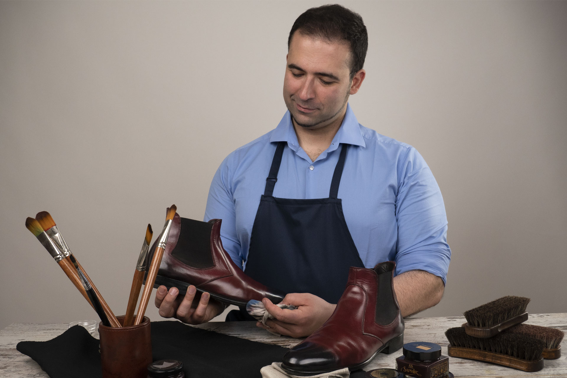 Mauro Botti, riparazione e resturo scarpe - Roma